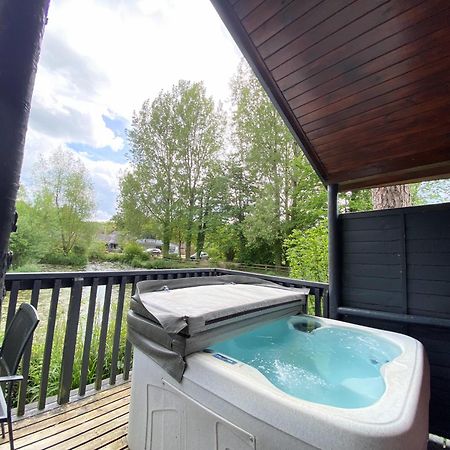 Otter 4 Hot Tub - Huntersmoon-Warminster-Bath-Salisbury Villa Luaran gambar
